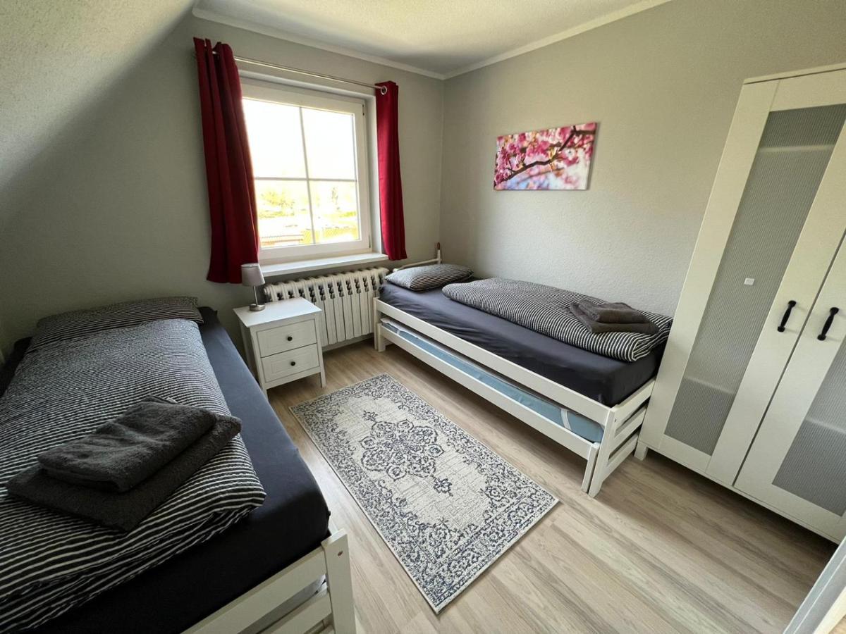 Ruegenferienhaus - Schaprode Hafen Eksteriør billede